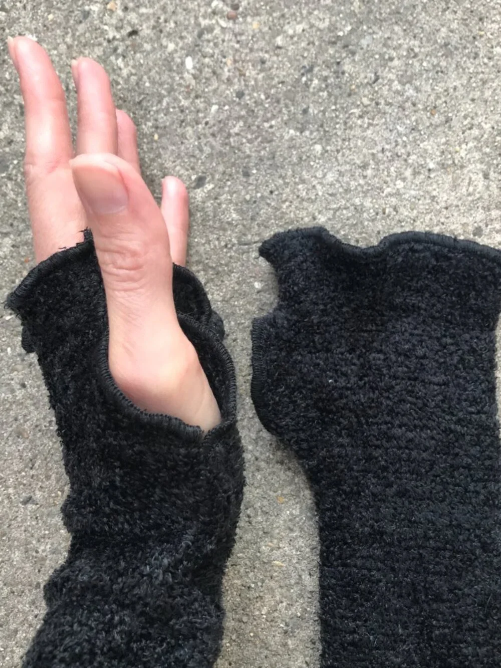 Fuzzy Hand Warmers Black Short Fingerless Gloves Sherpa Arm Warmers Cuffs Typing